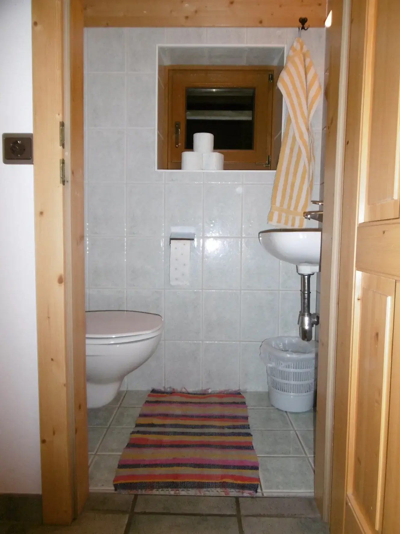 WC im Erdgeschoss des Ferienhauses Römerhütte
